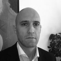 <mark style="background-color:rgba(0, 0, 0, 0);color:#af8448" class="has-inline-color">Gustavo Ribeiro</mark>